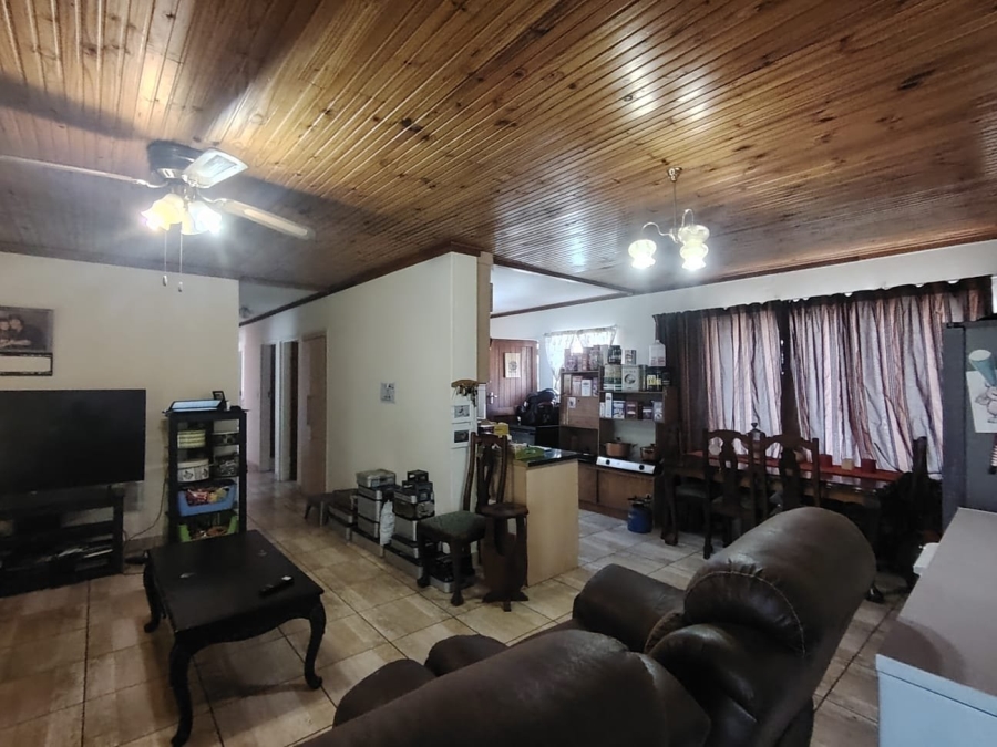  Bedroom Property for Sale in Uitsig Free State
